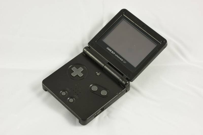 Console japonaise la Nintendo Gameboy Advance SP