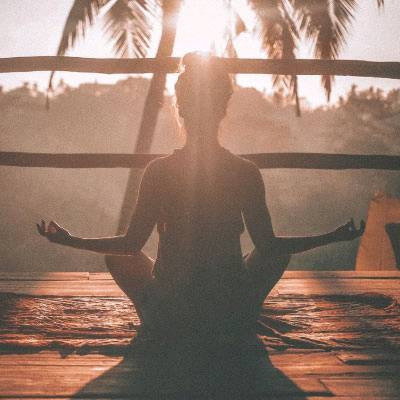 Besoin de passer un moment de détente.Le CENTRE ELOHA vous accueille pour vous faire vivre une experience forte, tout en vous relaxant. 