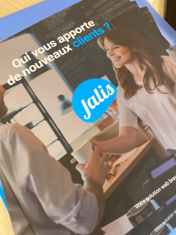 Pose de carrelage dans une maison de 150 m² par un professionnel à Bègles